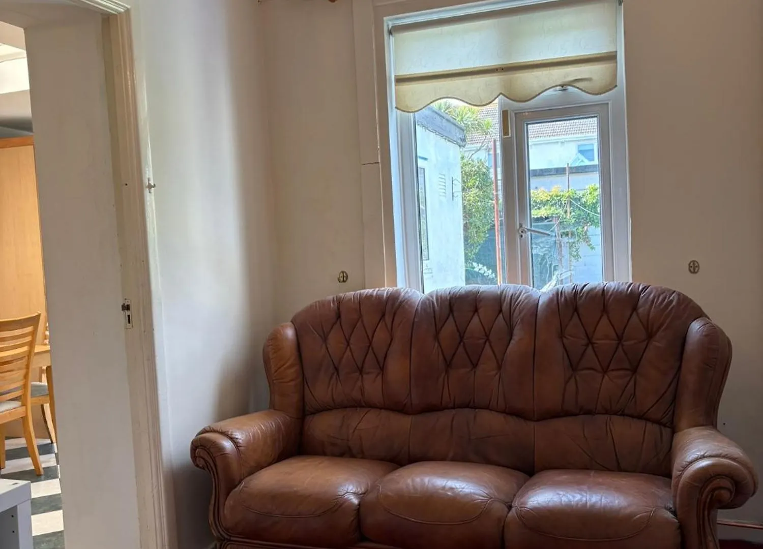 Superb Triple Room Near Airport - 1 Dublin Gasthuis